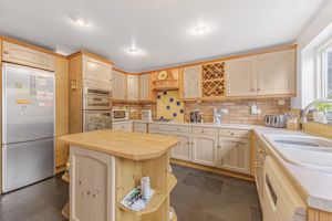Kitchen- click for photo gallery